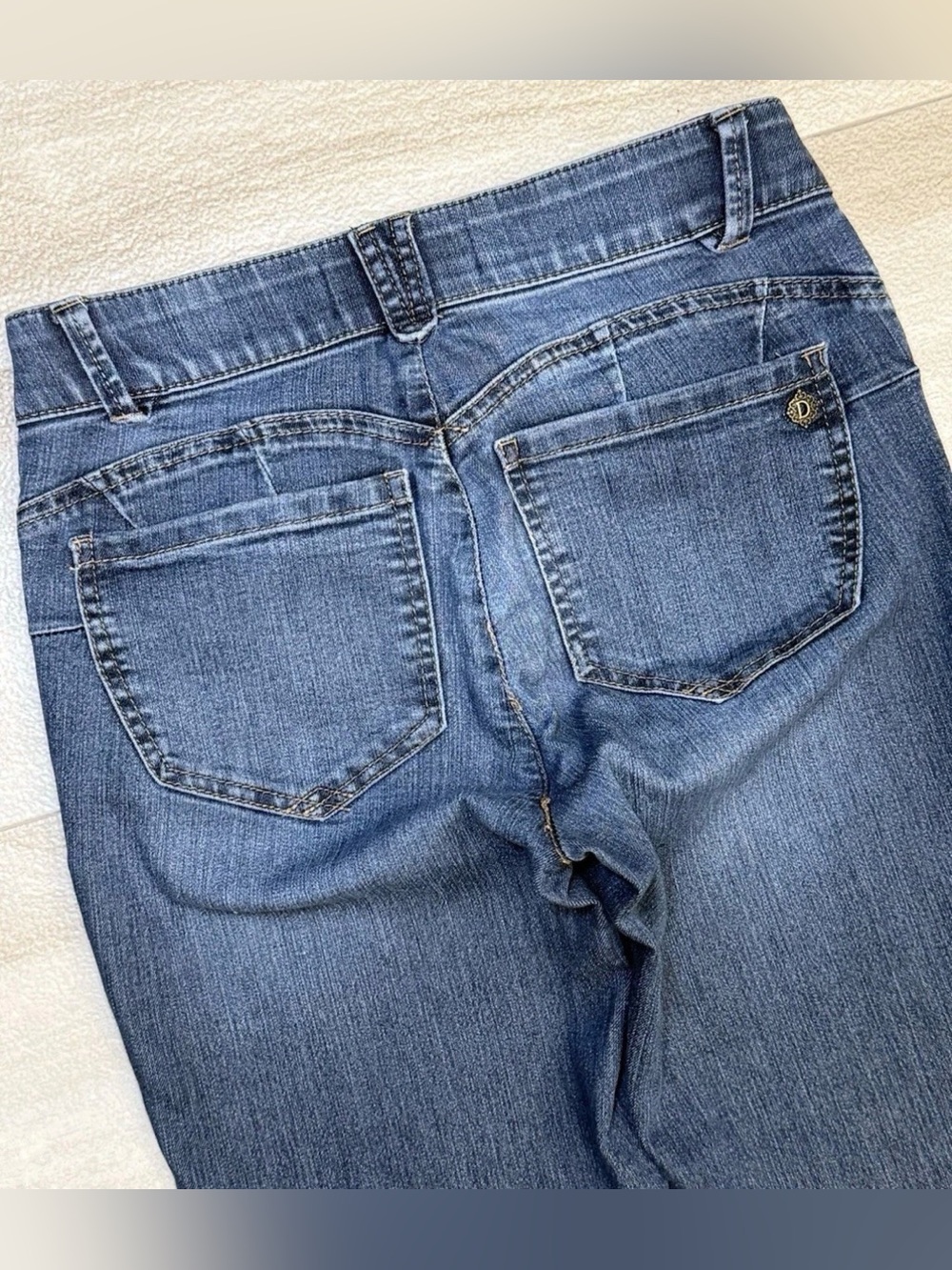 Democracy Ab Solution Skinny Jeans Women's
Size OP Blue 26x28 - Picture 5 of 7
